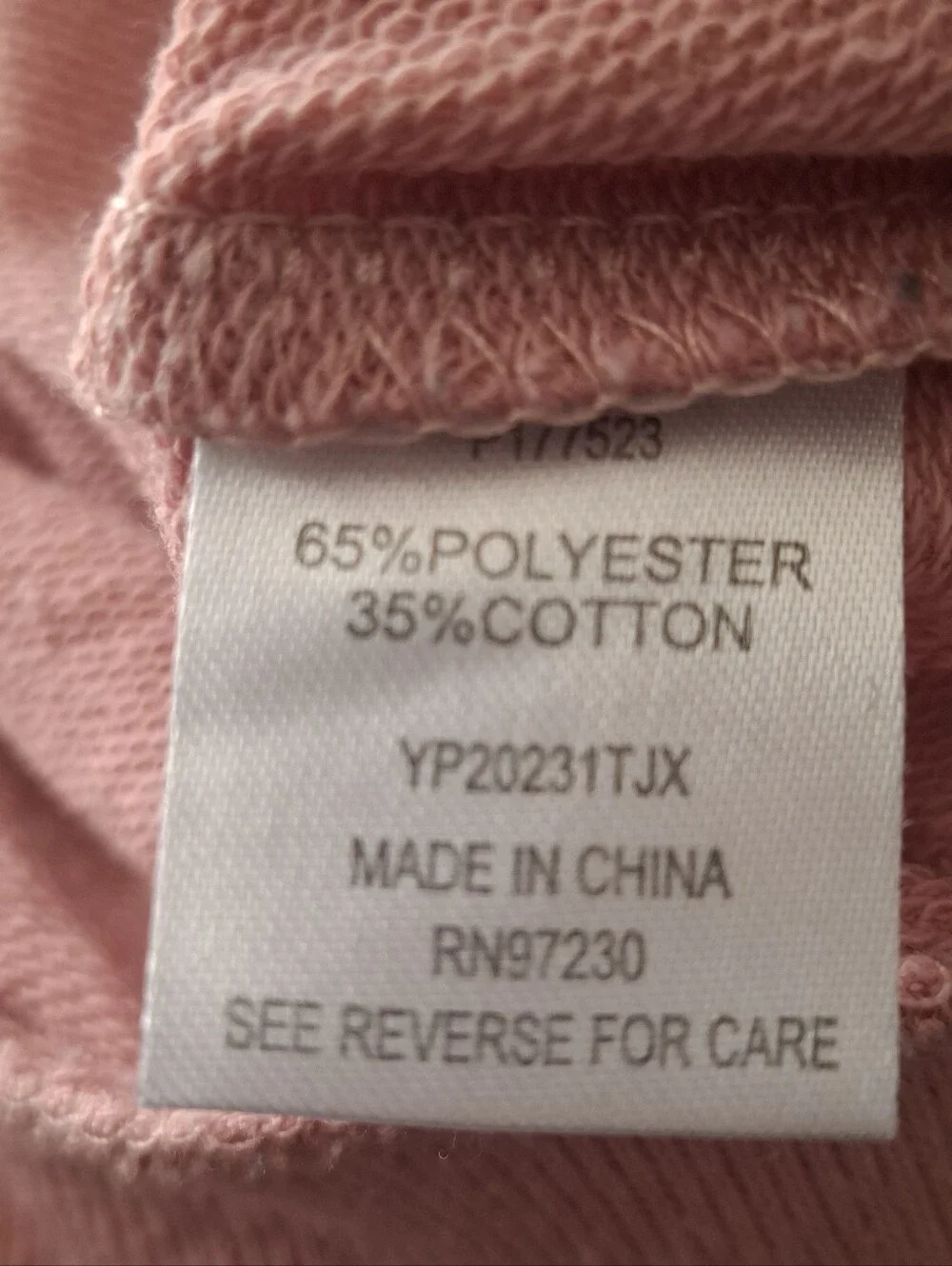 Almost Famous Girls Mauve Lightweight Pullover.